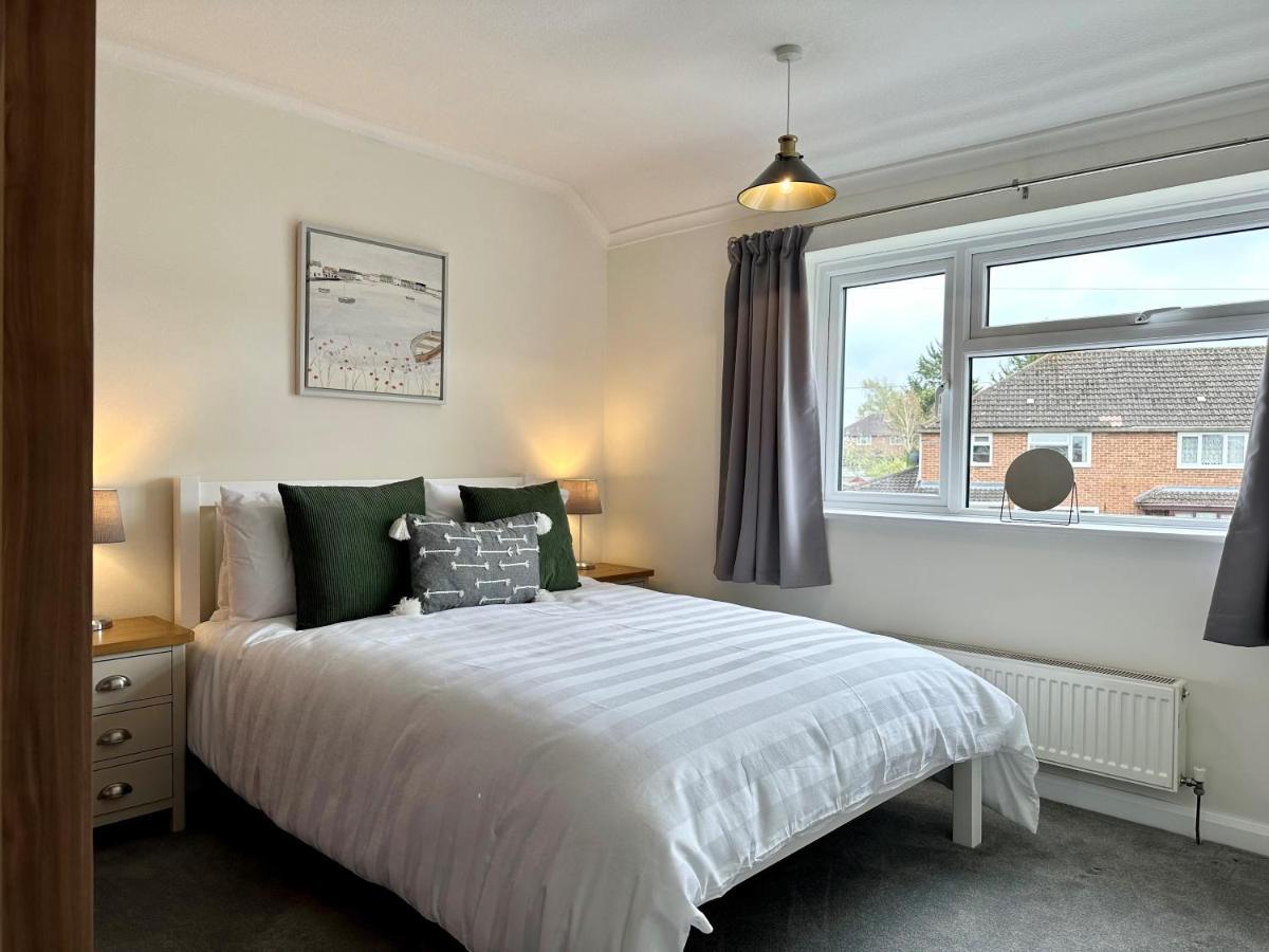 Splendid 3 Double Bedroomed House Near *