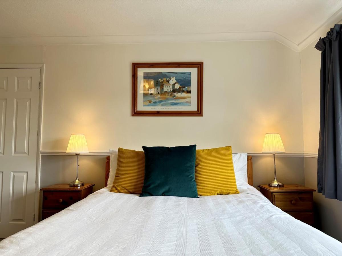 Splendid 3 Double Bedroomed House Near Holiday home Oxford